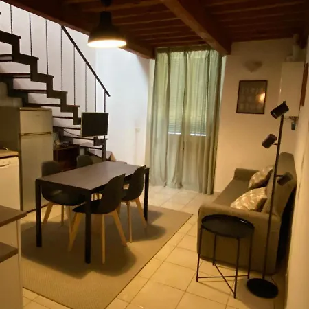 The Upper House Apartamento Livorno