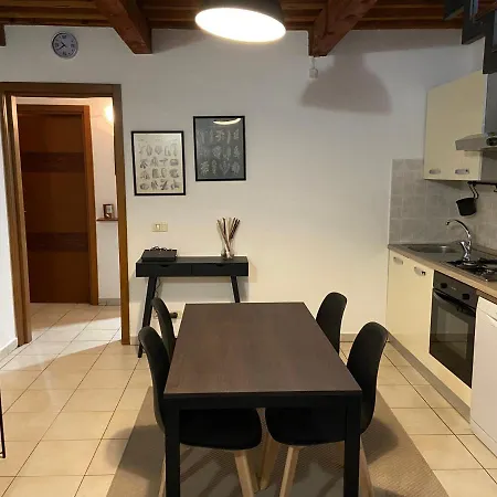 Apartament The Upper House Livorno