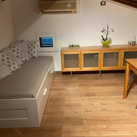 Apartament The Upper House Livorno