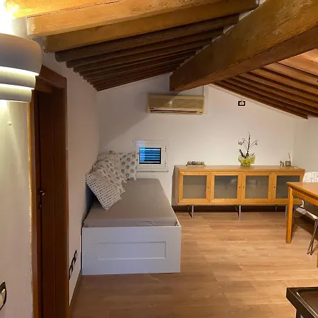 Apartament The Upper House Livorno